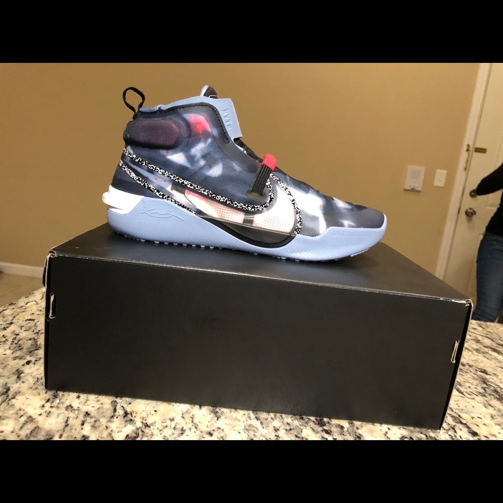 New in box. Kobe AD NXT FF BLACK 9.5& 10